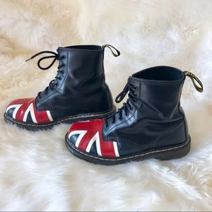 Dr. Martens Air Wair Union Jack Combat Boot